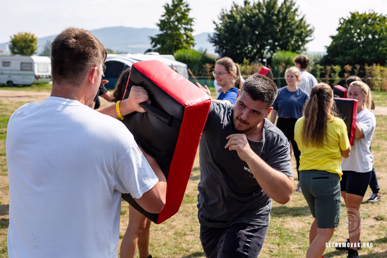 Seznamovák VETUNI a VUT Brno: Workshopy sebaobrany a akční program pro studenty